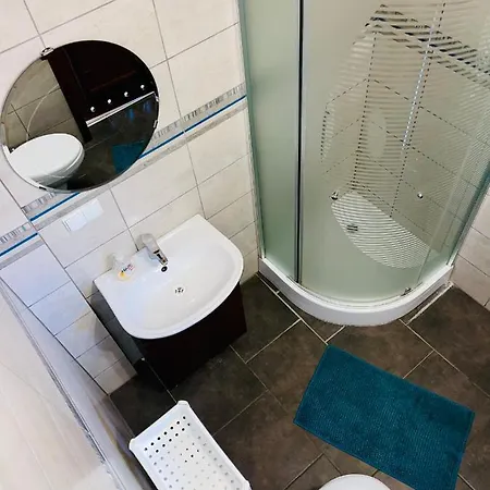 Apartment Pod Skrzydlami IV *