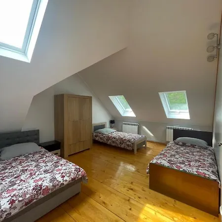 Pod Skrzydlami Iv Apartmán